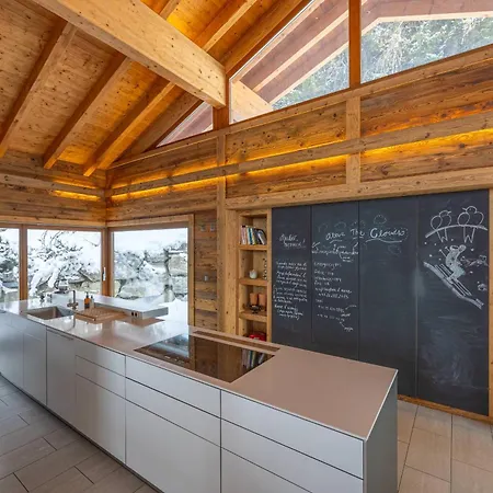 Above The Clouds - Spacious With Great View