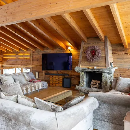 Above The Clouds - Spacious With Great View *