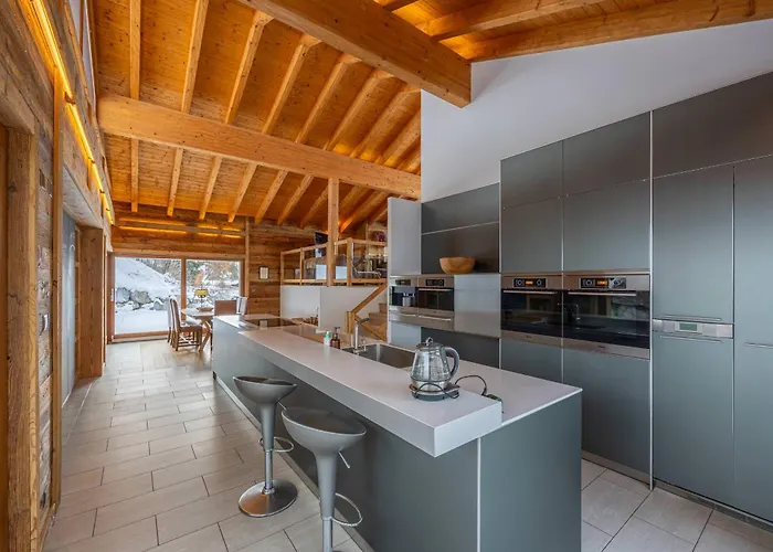 Chalet Above The Clouds - Spacious With Great View