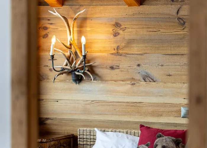 Above The Clouds - Spacious With Great View Chalet