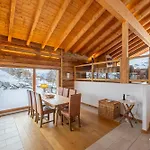Above The Clouds - Spacious With Great View Alpesi faház Fey (Nendaz)
