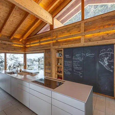 Above The Clouds - Spacious With Great View